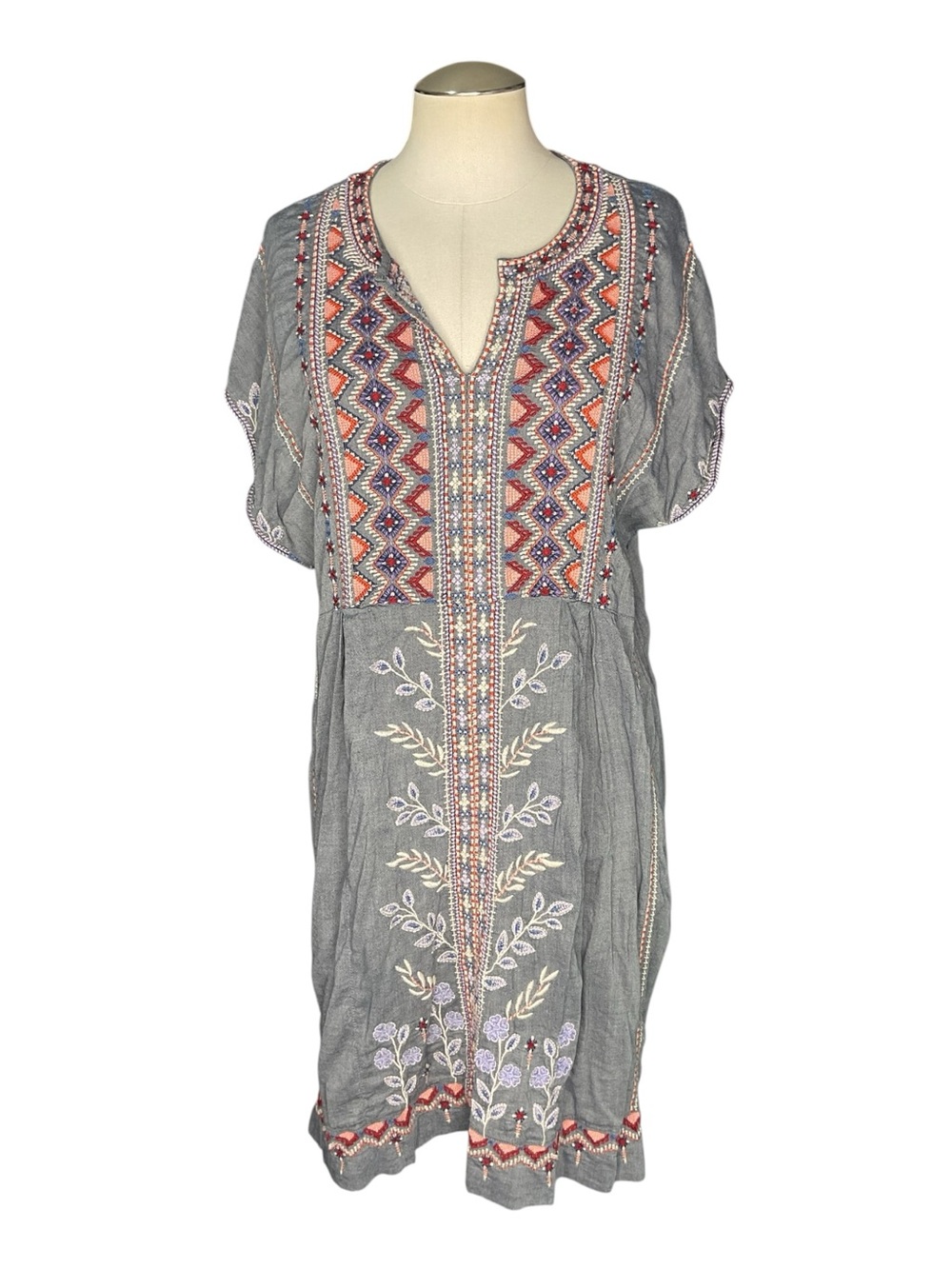 Johnny Was Workshop Embroidered Boho Tunic Dress Gray Floral Size L - Picture 2 of 8